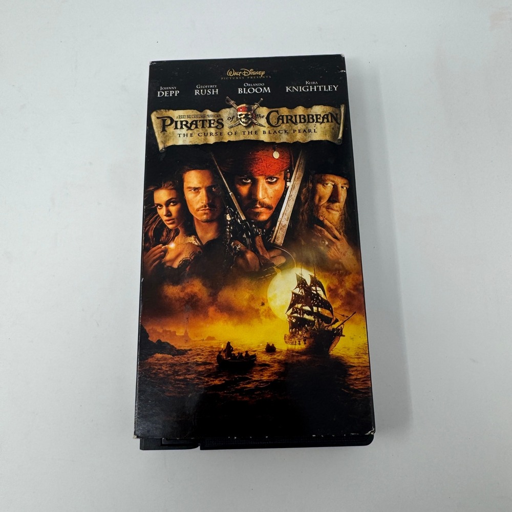Walt Disney Pirates of the Caribbean Curse of the Black Pearl VHS Preowned B